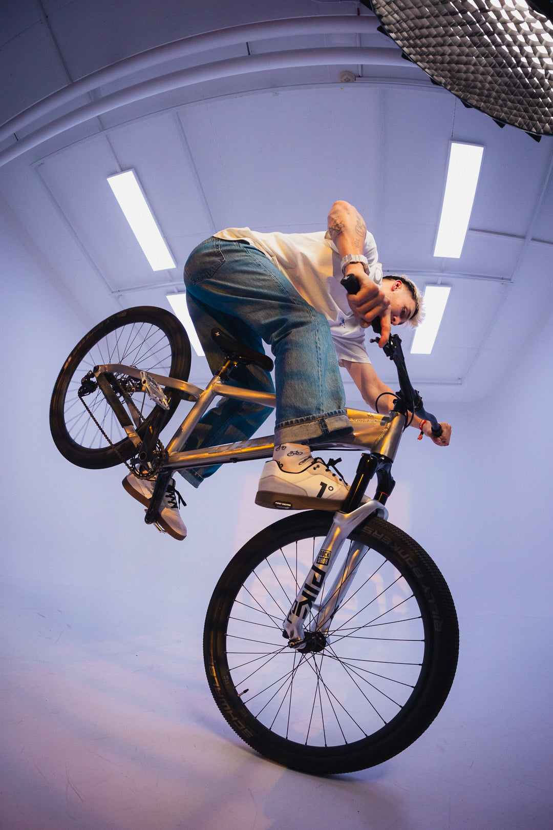 Korbisquad socks | Ride Bikes | white