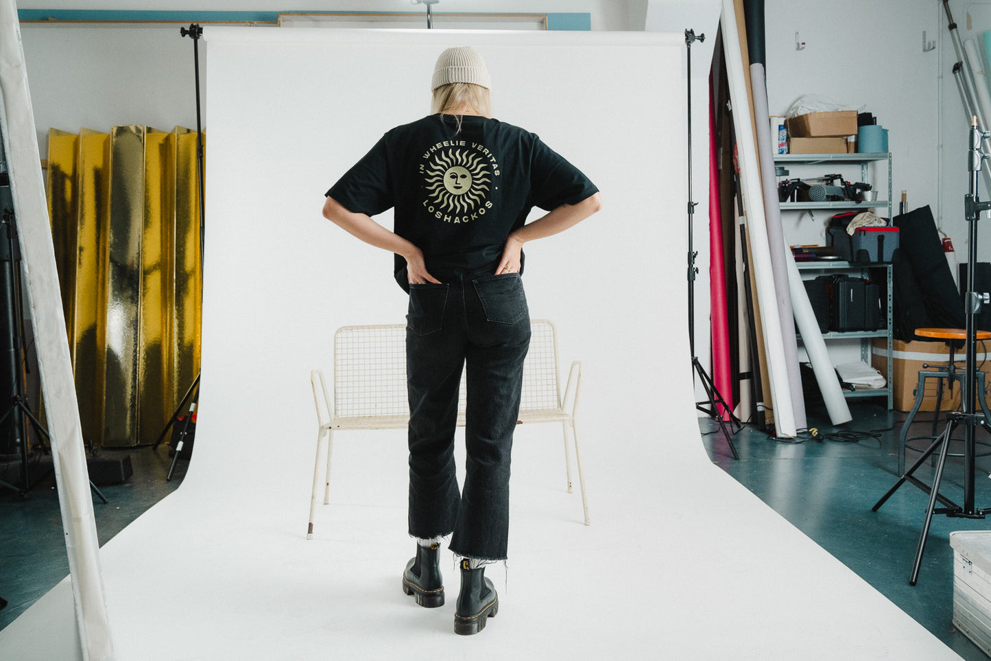 Loshackos Loose T-Shirt Unisex | Veritas