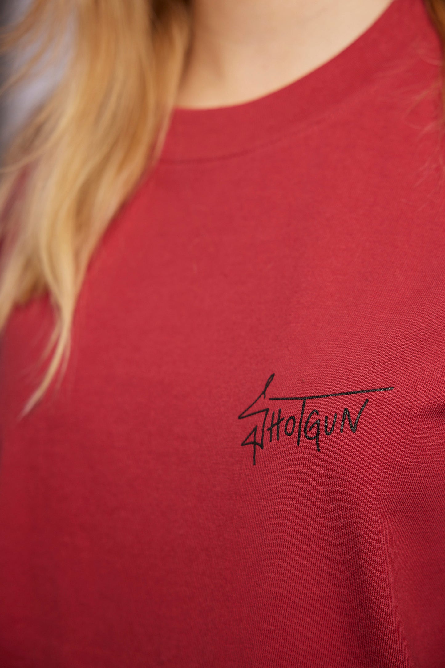 Shotgun Loose T-Shirt Unisex | Peculiar