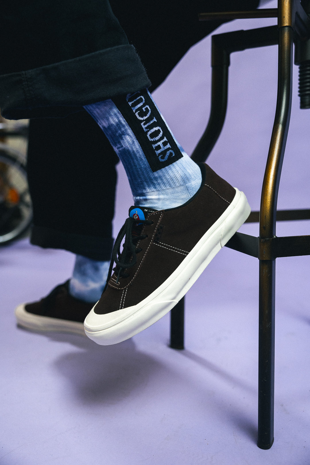 Shotgun Batik Socken | Block Logo