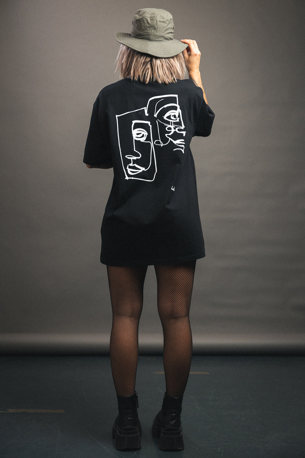 T-shirt de fusil de chasse unisexe | Regarde, je regarde