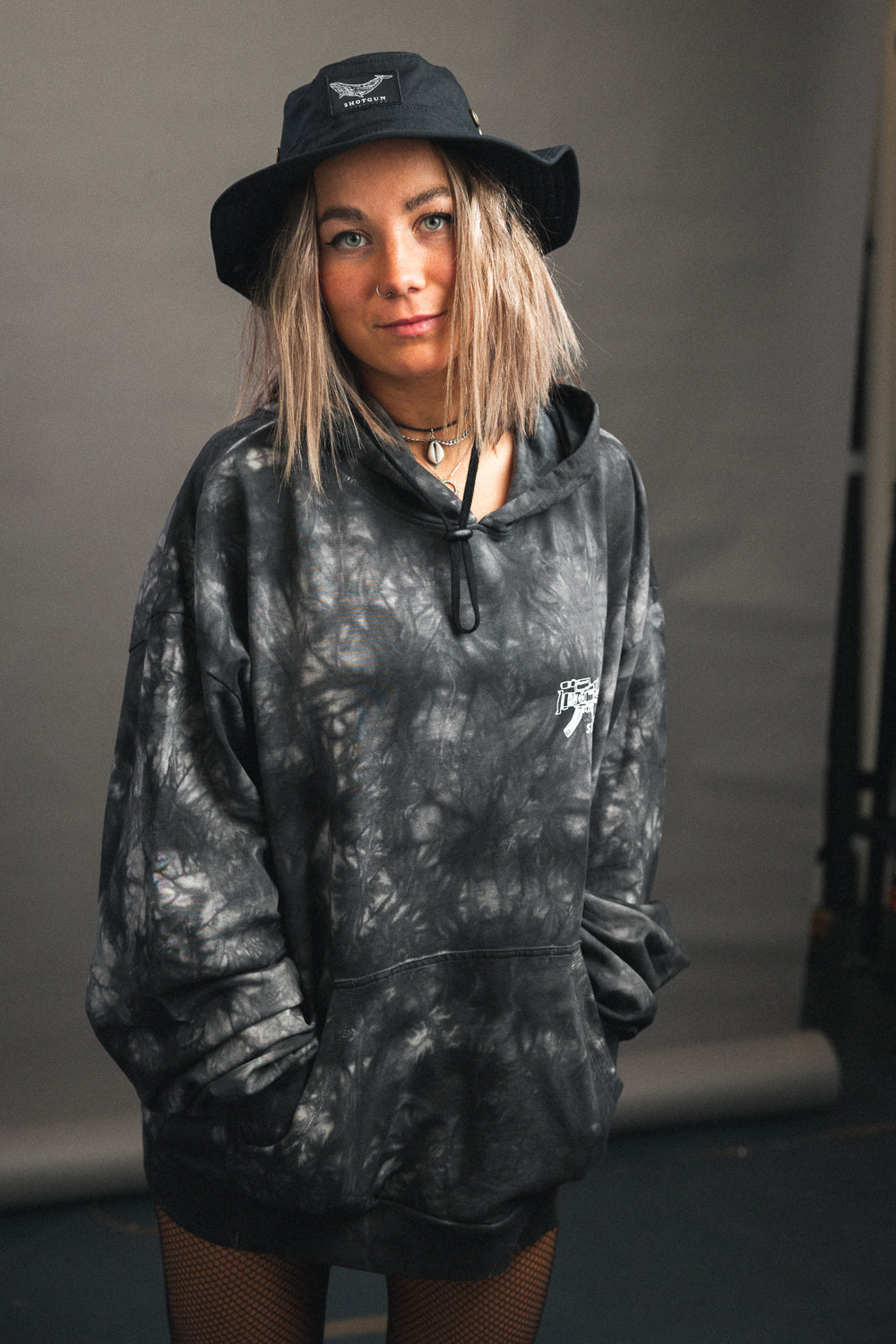 Shotgun Hoodie Batik Unisex | Motte