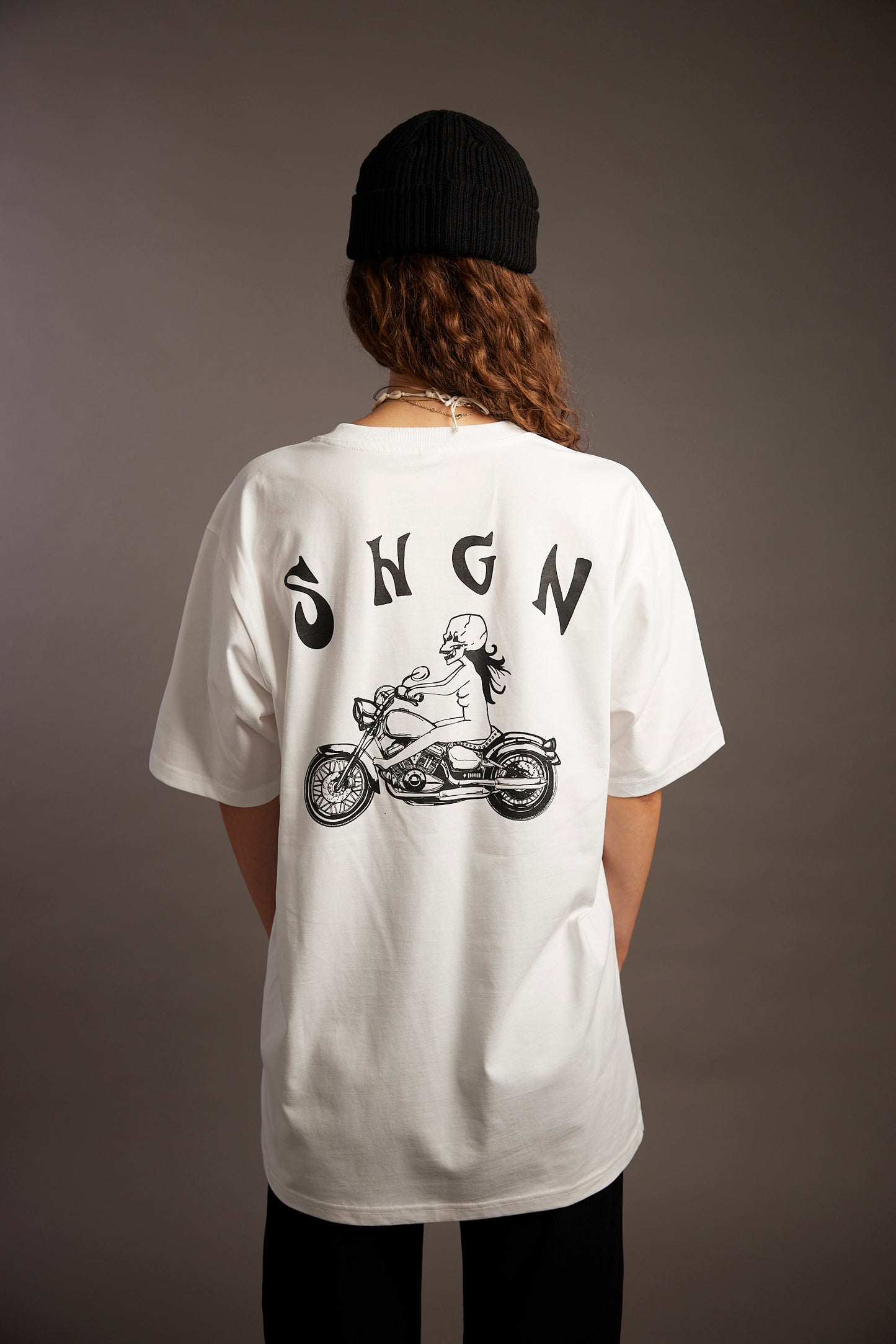 Shotgun Loose T-Shirt Unisex | Chopper Babe