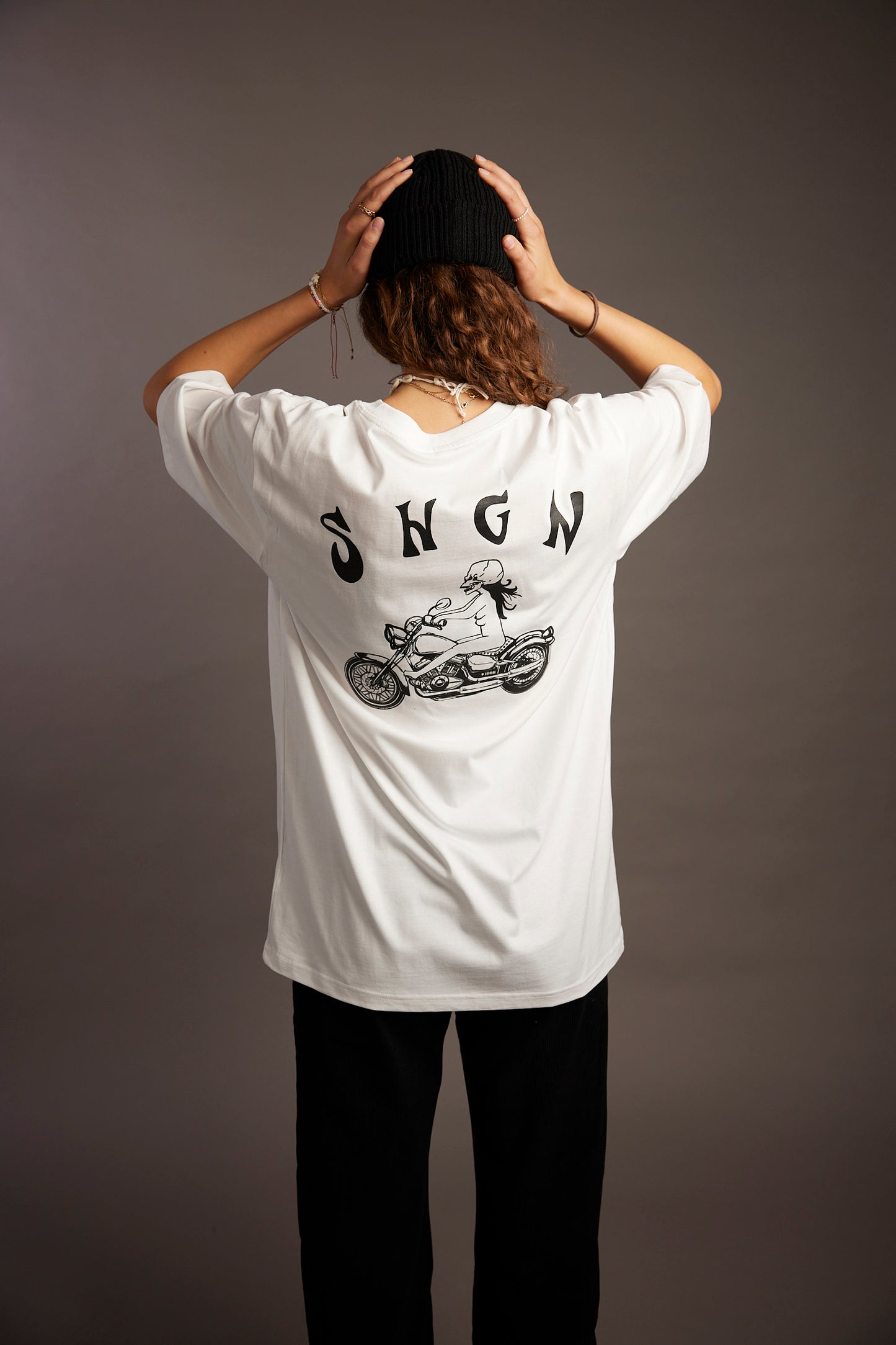 Shotgun Loose T-Shirt Unisex | Chopper Babe